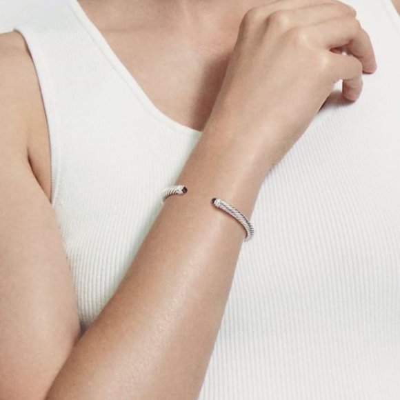 David Yurman Cable Bracelet w/Black Onyx &Diamonds - Picture 2 of 11